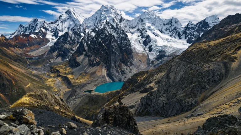 Trek Huayhuash Pérou : Guide Ultime en 8 Jours